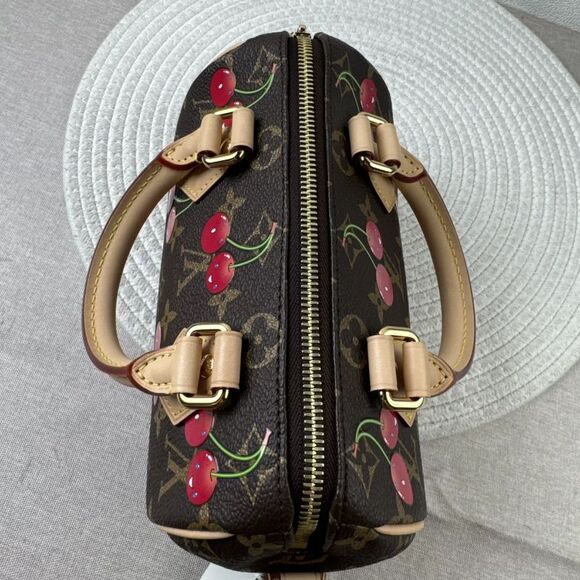 Louis Vuitton Women Pre-Loved Bag Brand New Condition - Picture 8 of 9